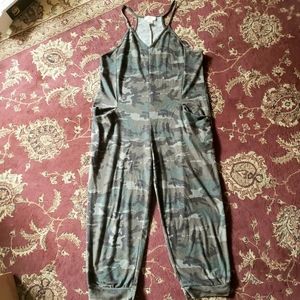 Camo Jumpsuit, size L